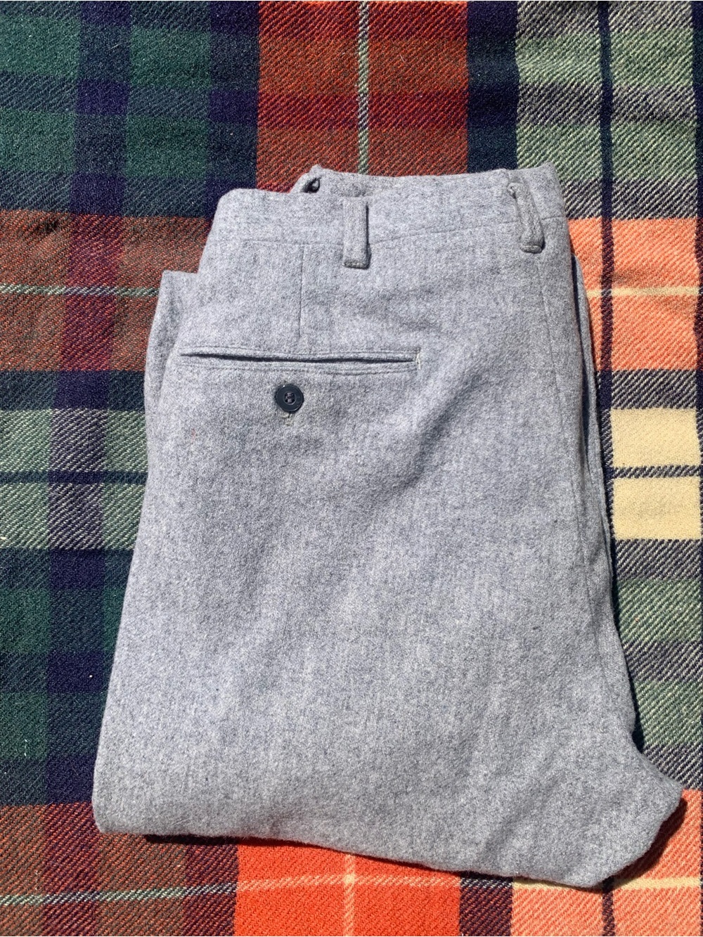 Vintage 60s heather gray wool Campus Casuals tapered leg cuffed trousers pants